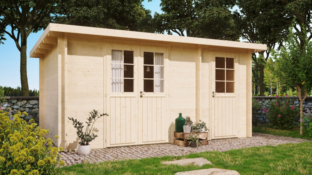 Carin 44B Garden Room